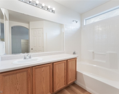 2137 Tierra Del Verde Street - Photo Thumbnail 22