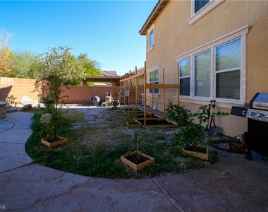 8 Summit Creek Avenue - Photo Thumbnail 6