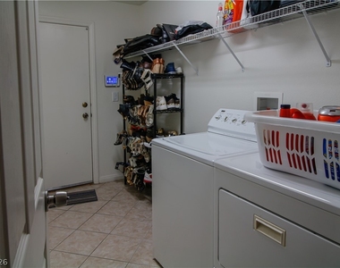 8 Summit Creek Avenue - Photo Thumbnail 1