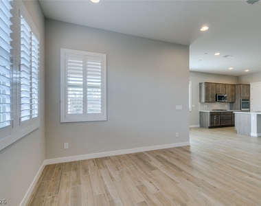 9876 Outer Hebrides Avenue - Photo Thumbnail 15