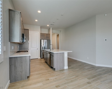 9876 Outer Hebrides Avenue - Photo Thumbnail 21