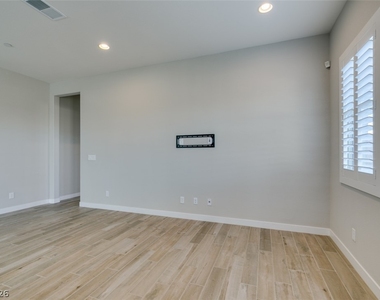 9876 Outer Hebrides Avenue - Photo Thumbnail 11
