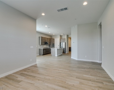 9876 Outer Hebrides Avenue - Photo Thumbnail 14