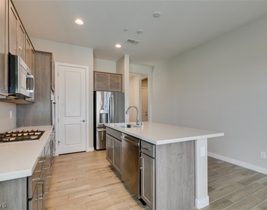 9876 Outer Hebrides Avenue - Photo Thumbnail 22