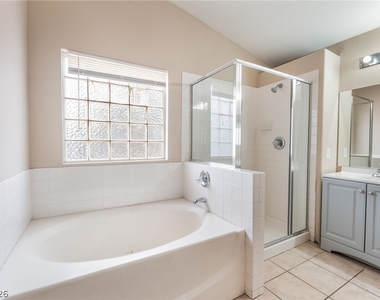 4910 Athens Bay Place - Photo Thumbnail 20