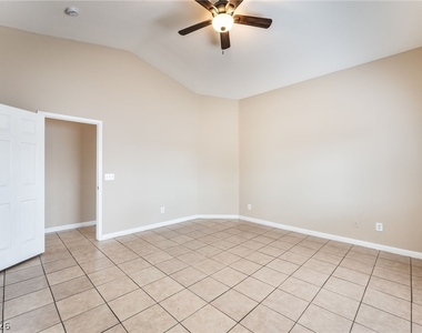 4910 Athens Bay Place - Photo Thumbnail 16