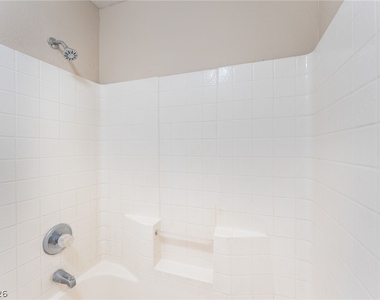 4910 Athens Bay Place - Photo Thumbnail 26