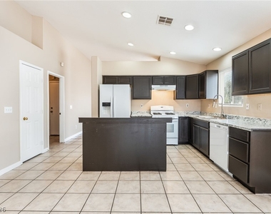 4910 Athens Bay Place - Photo Thumbnail 10