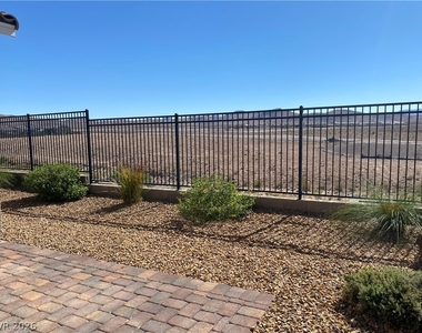 2473 Padulle Place - Photo Thumbnail 21
