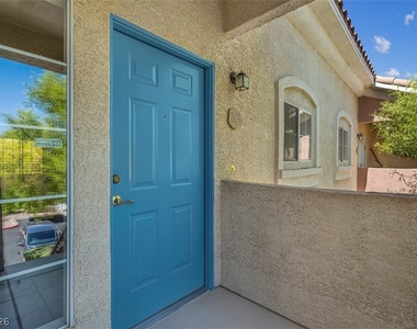 353 Amber Pine Street - Photo Thumbnail 11