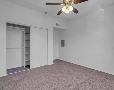 353 Amber Pine Street - Photo Thumbnail 34