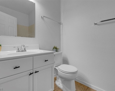 353 Amber Pine Street - Photo Thumbnail 35