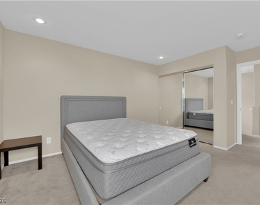 7326 Padleymor Street - Photo Thumbnail 16