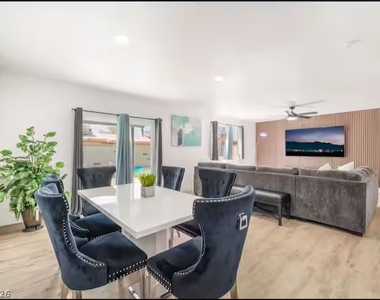 3101 Kings Way - Photo Thumbnail 10