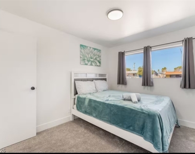 3101 Kings Way - Photo Thumbnail 19