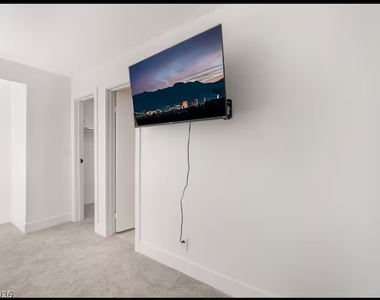 3101 Kings Way - Photo Thumbnail 23