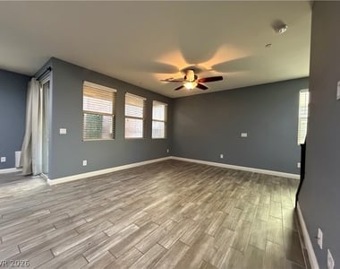 7563 Chimney Point Court - Photo Thumbnail 4