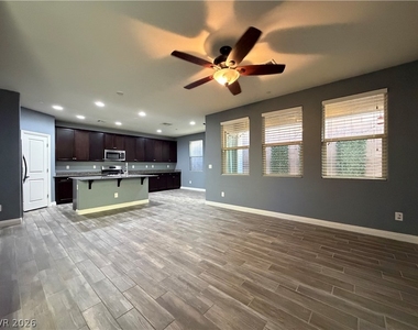 7563 Chimney Point Court - Photo Thumbnail 3