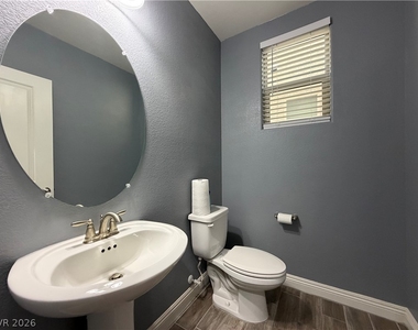 7563 Chimney Point Court - Photo Thumbnail 8