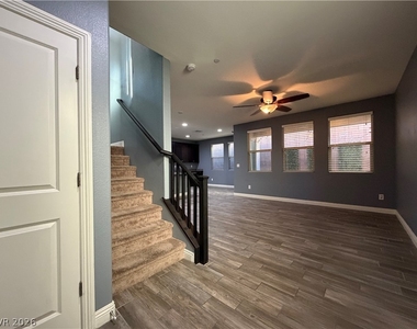 7563 Chimney Point Court - Photo Thumbnail 2