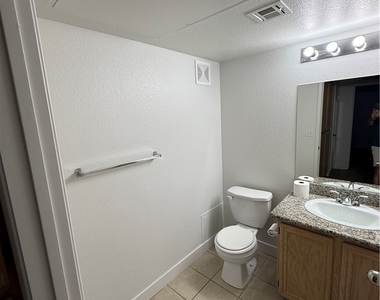 8070 W Russell Road - Photo Thumbnail 8