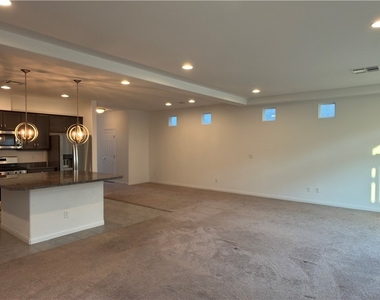 5395 Crossgates Avenue - Photo Thumbnail 9