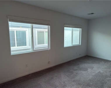 5395 Crossgates Avenue - Photo Thumbnail 17