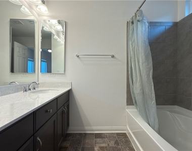 5395 Crossgates Avenue - Photo Thumbnail 11
