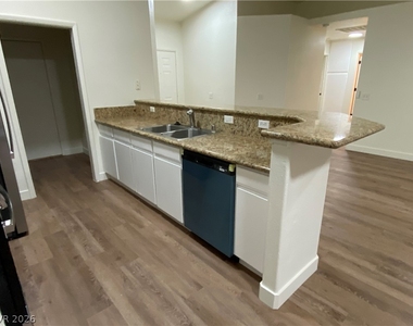 2813 El Cubano Court - Photo Thumbnail 5