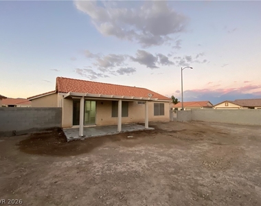 2813 El Cubano Court - Photo Thumbnail 8
