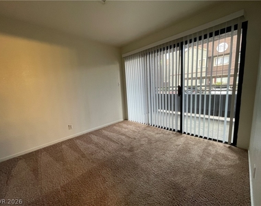 5030 S Rainbow Boulevard - Photo Thumbnail 3