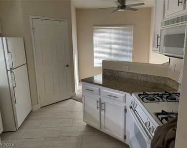 6480 Annie Oakley Drive - Photo Thumbnail 9