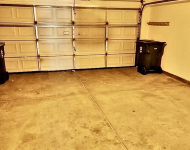 9015 Coral Shale Street - Photo Thumbnail 19