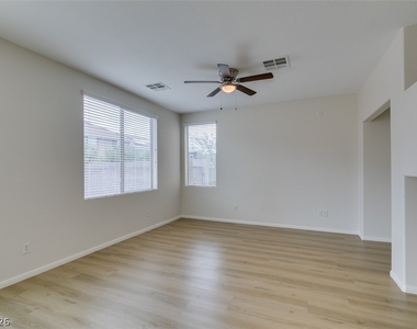 5512 Grand Rapids Street - Photo Thumbnail 5