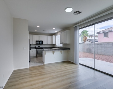 5512 Grand Rapids Street - Photo Thumbnail 8