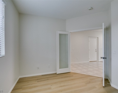 5512 Grand Rapids Street - Photo Thumbnail 3