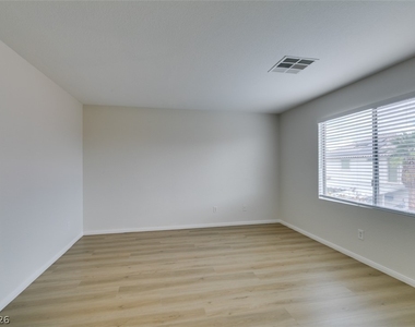 5512 Grand Rapids Street - Photo Thumbnail 18