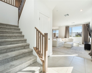 740 Echelon Street - Photo Thumbnail 5