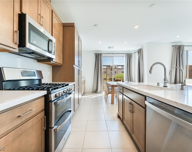 740 Echelon Street - Photo Thumbnail 15