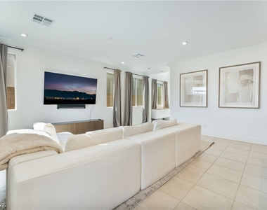 740 Echelon Street - Photo Thumbnail 9