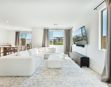 740 Echelon Street - Photo Thumbnail 7