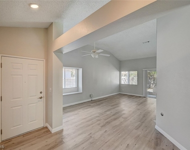 386 El Pico Drive - Photo Thumbnail 4