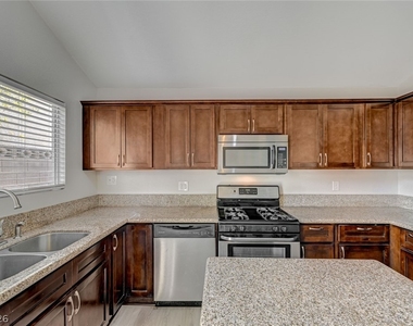 386 El Pico Drive - Photo Thumbnail 15