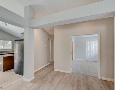 386 El Pico Drive - Photo Thumbnail 9