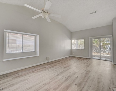 386 El Pico Drive - Photo Thumbnail 5