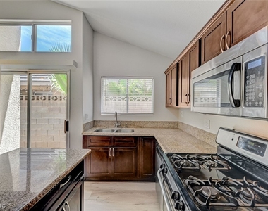 386 El Pico Drive - Photo Thumbnail 16