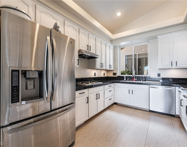 485 Indigo Springs Street - Photo Thumbnail 22