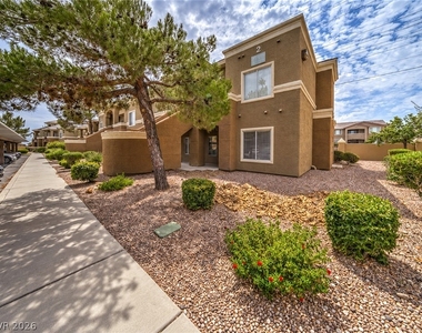8070 W Russell Road - Photo Thumbnail 1