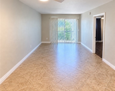 8070 W Russell Road - Photo Thumbnail 7