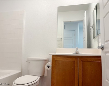 3614 Tripoli Cove Avenue - Photo Thumbnail 20